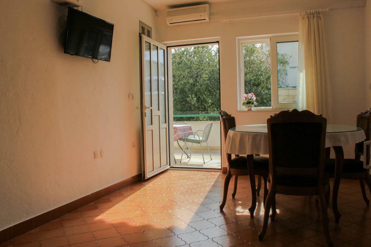 Apartments Pino Makarska Luaran gambar